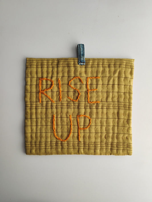 RISE UP pot holder trivet
