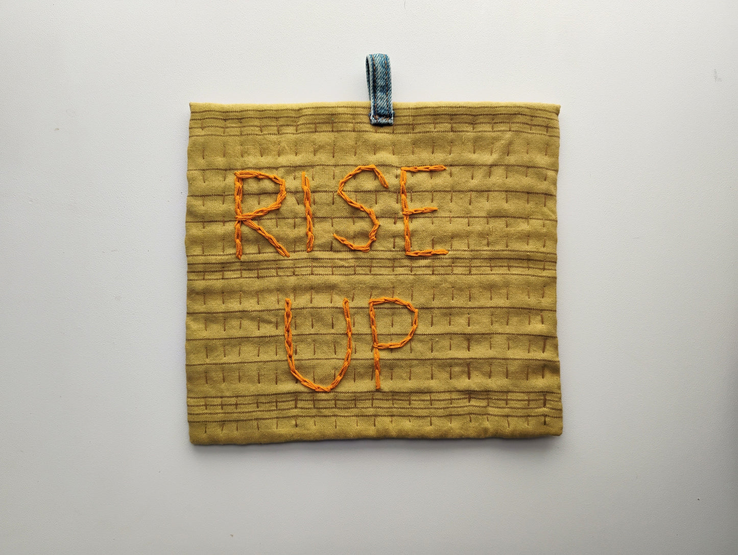 RISE UP pot holder trivet